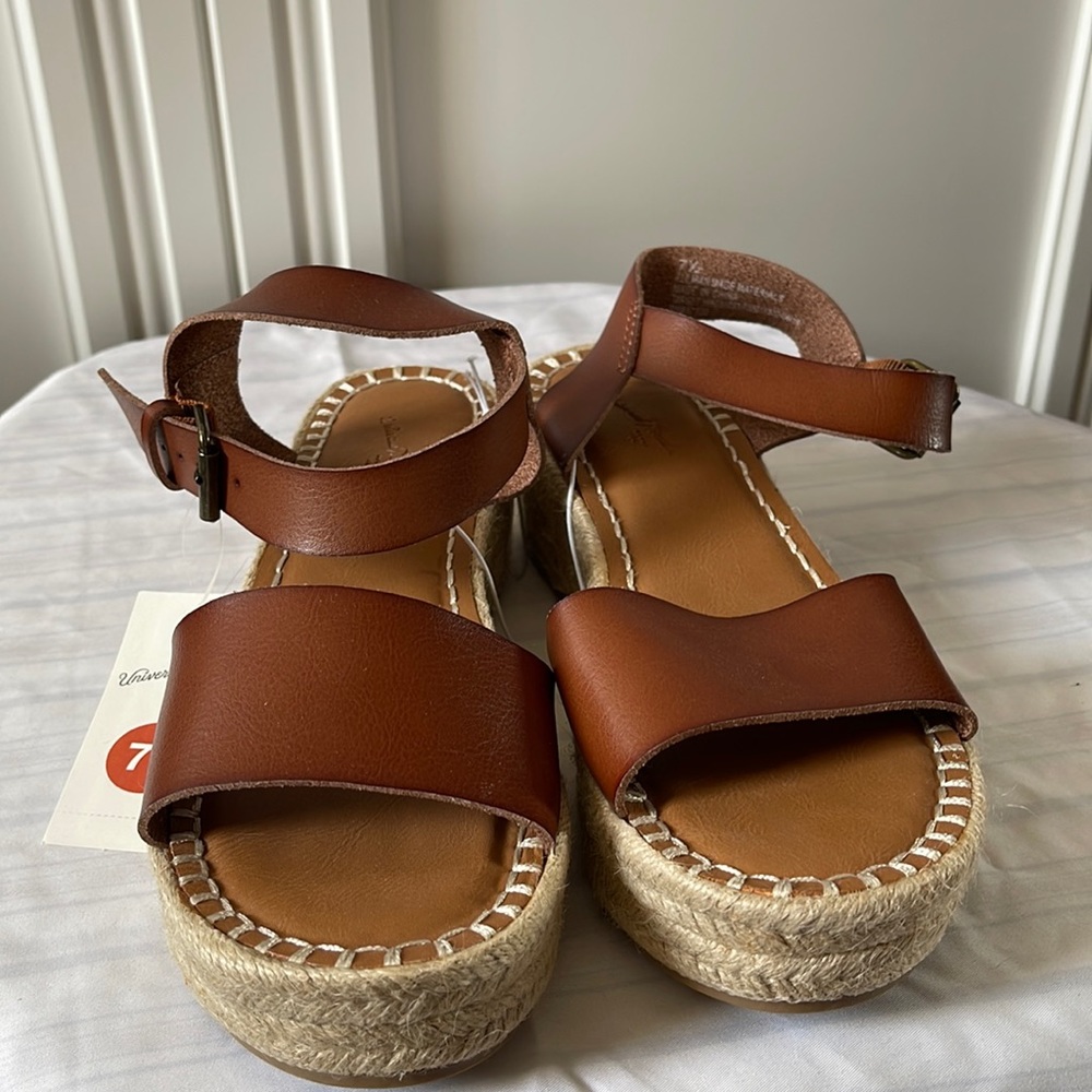 Universal Thread sandals
